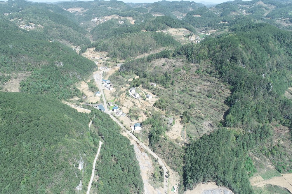 路愈寬，景愈明，可待漫慢行——朝天區(qū)曾家鎮(zhèn)（曾家場(chǎng)鎮(zhèn)至榮樂養(yǎng)生谷）段道路改建工程建設(shè)側(cè)記